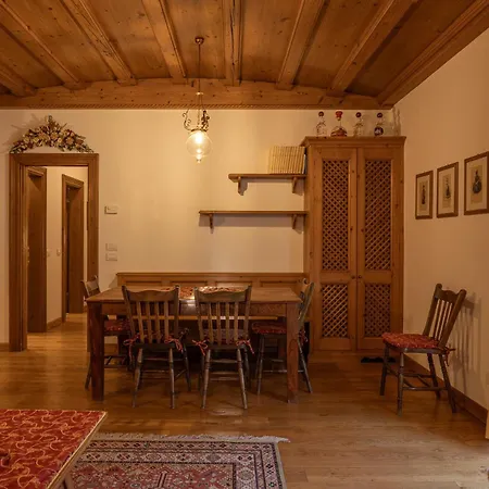 Casa Ciclamino, Direttamente Sul Corso Di Cortina Dampezzo Apartment *